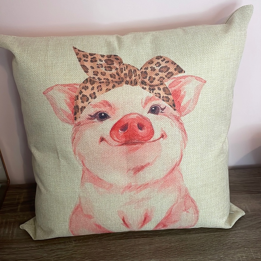 Throw pillow